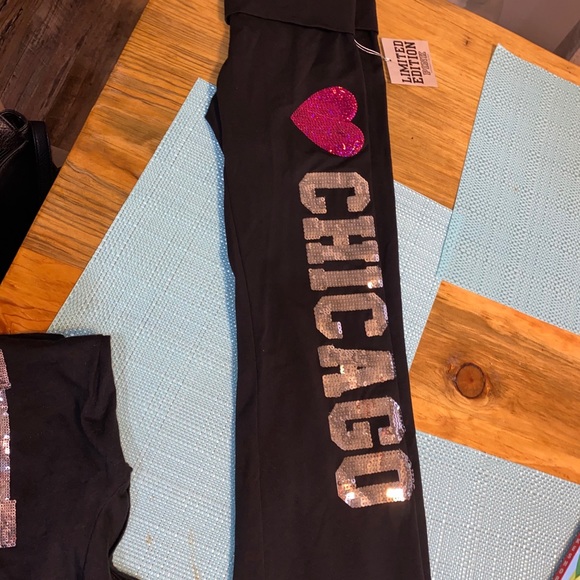 NEW Limited edition CHICAGO Pink shirt and yoga pants - Picture 2 of 7
